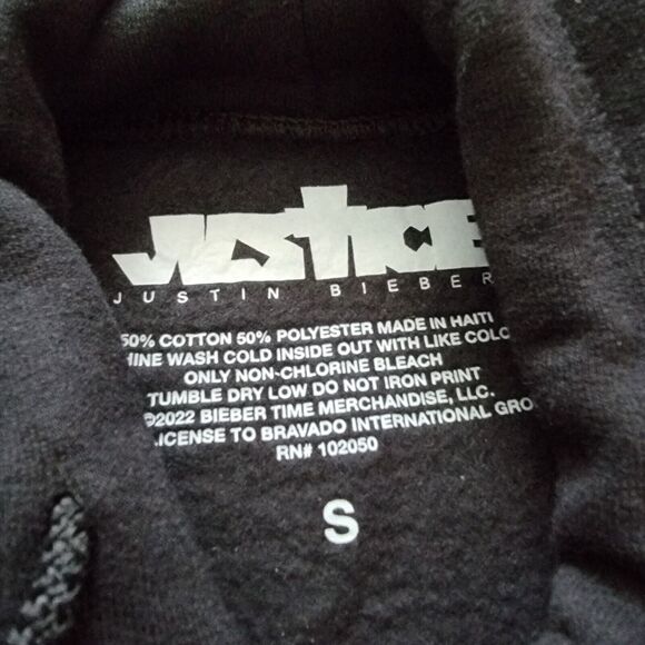 Justin Bieber Justice World Tour Hoodie Sz Small Purple Cross Graphic 2022 RARE - Picture 5 of 7